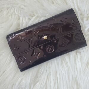 Louis Vuitton Sarah Monogram embossed vernis wine wallet patent leather